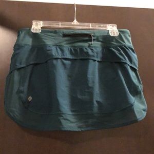 Lululemon Hotty hot skirt size 8